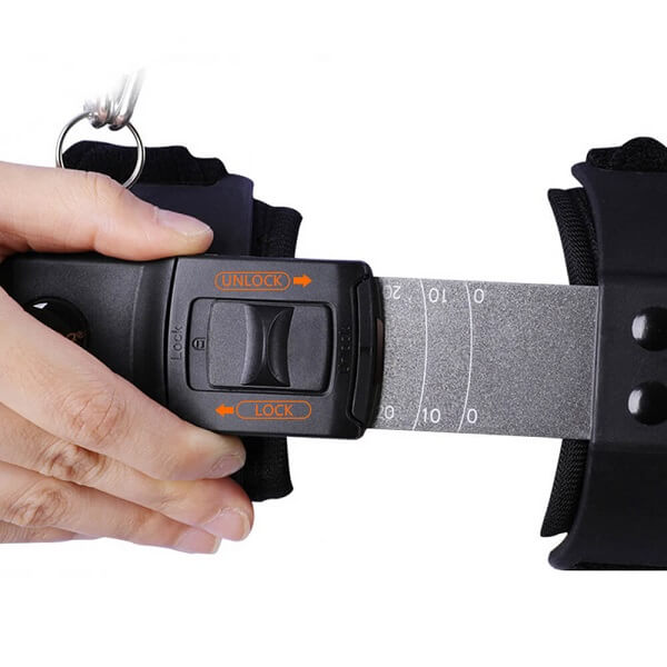 The easy unlocking mechanism allows for easy length adjustment of ElbowFlex.